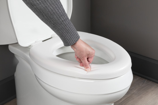 1515MSLEC 000 Finger Poke 3 5000x3333 87ae5d54 358b 4c08 b8cd 2d60555ba778